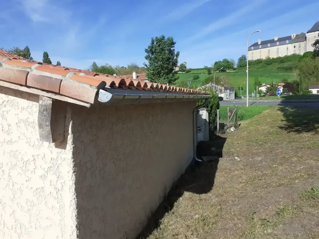 Gouttières sur une maison